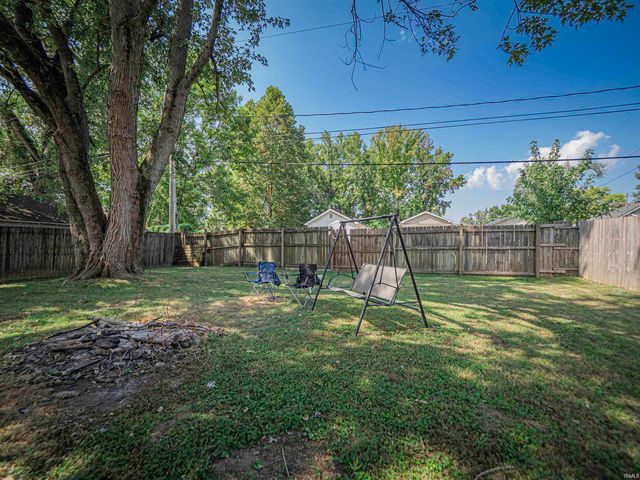 1825 S Bosse Avenue, Evansville, IN 47712