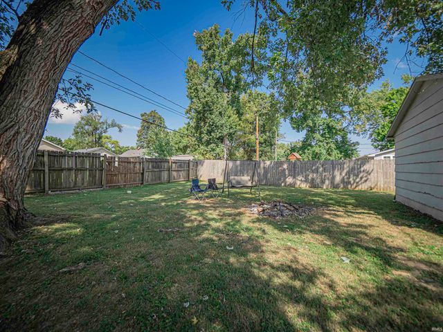1825 S Bosse Avenue, Evansville, IN 47712
