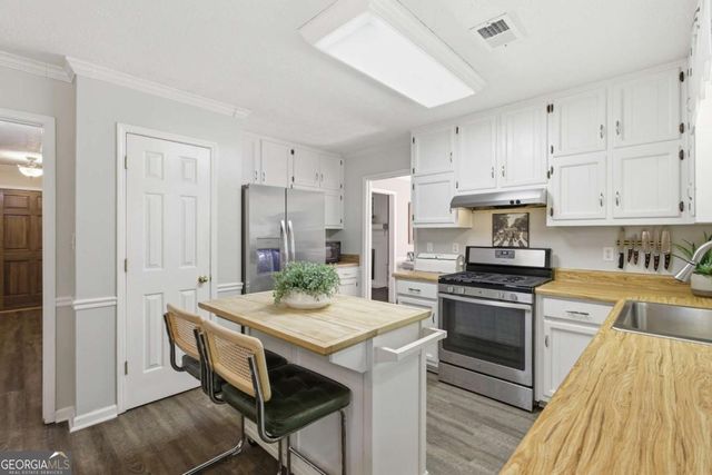 748 Flowers Crossing, Lawrenceville, GA 30044