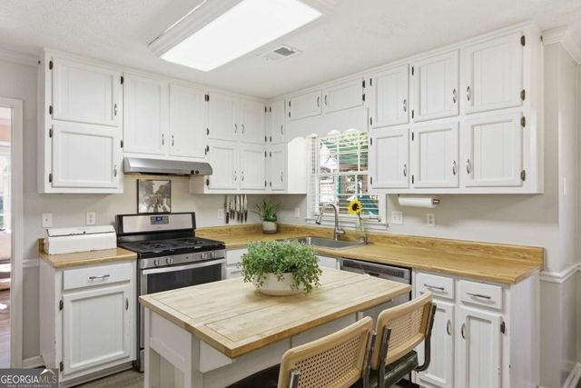 748 Flowers Crossing, Lawrenceville, GA 30044