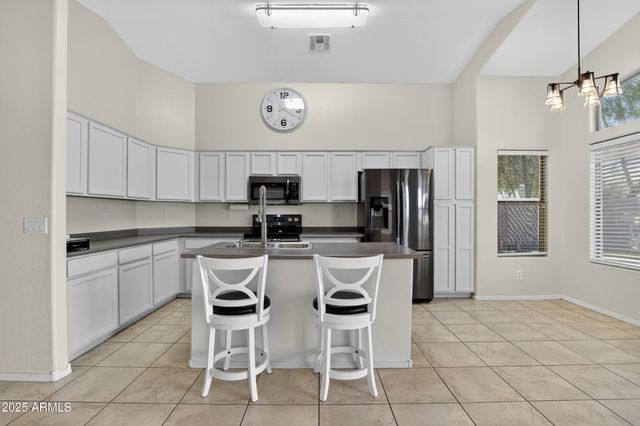 25792 W KENDALL Street, Buckeye, AZ 85326