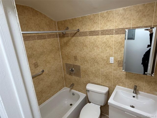 2407 Brookhaven Avenue 2nd FL., Far Rockaway, NY 11691