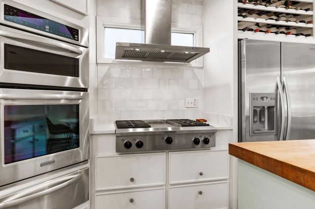 4338 Travis Street, Dallas, TX 75205