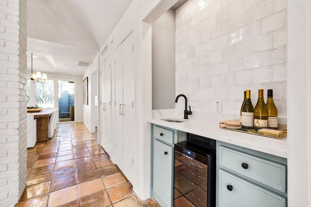 4338 Travis Street, Dallas, TX 75205