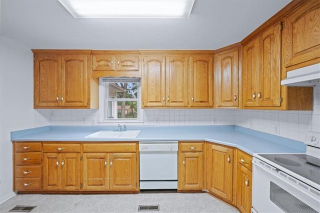 4732 Booth Street, Westwood, KS 66205