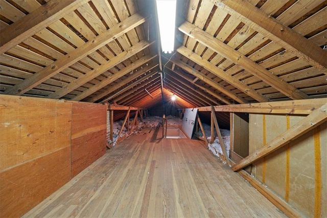 4732 Booth Street, Westwood, KS 66205