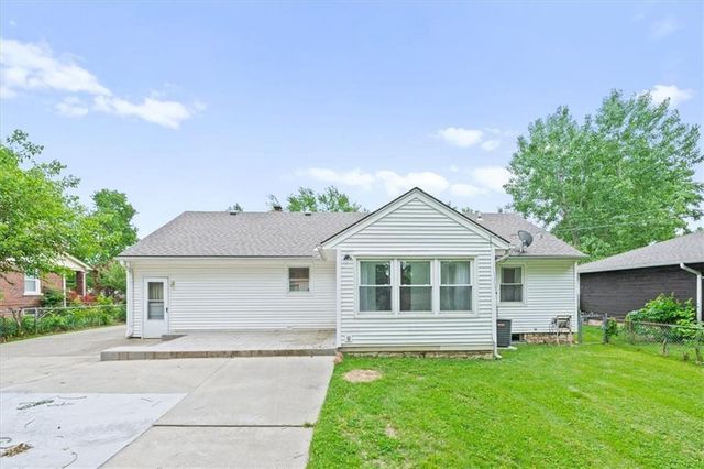 4732 Booth Street, Westwood, KS 66205