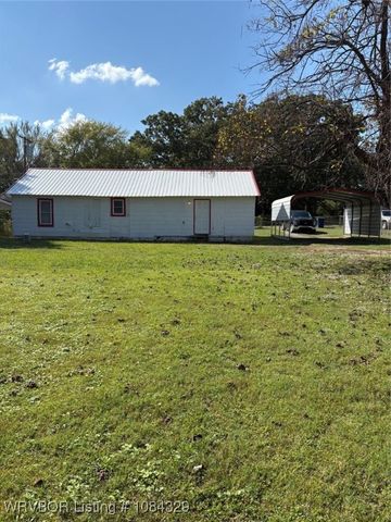 903 S Fargo Street, Muldrow, OK 74948