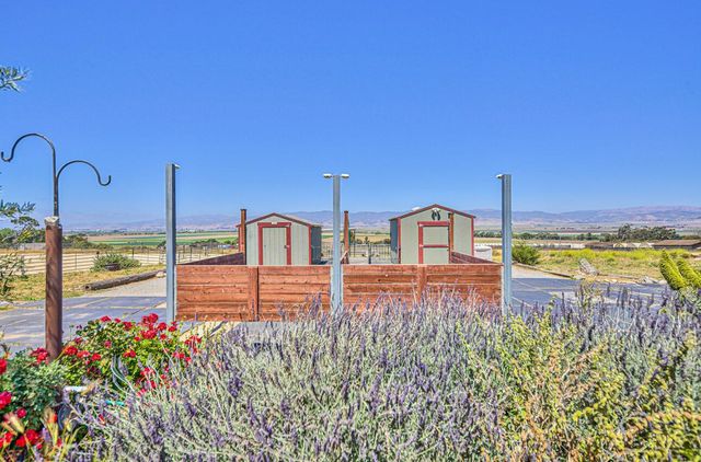 844 River Road, Salinas, CA 93908