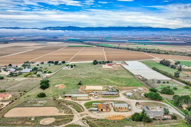 844 River Road, Salinas, CA 93908