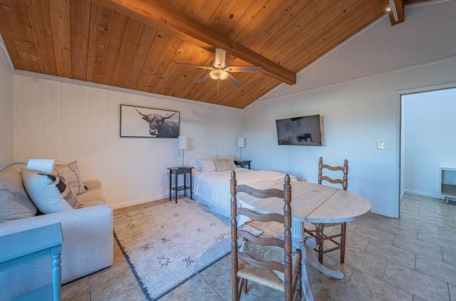 844 River Road, Salinas, CA 93908