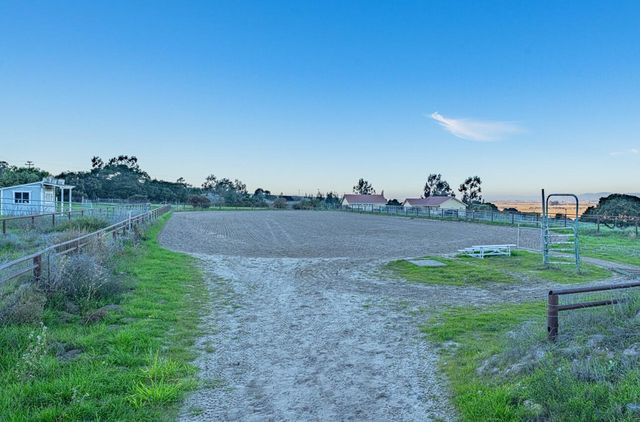 844 River Road, Salinas, CA 93908