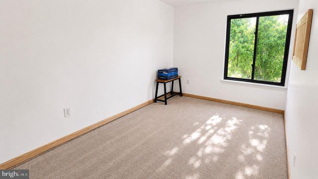 10 W ORANGE CT, Baltimore, MD 21234