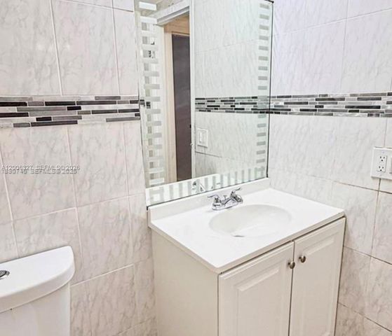 5100 SW 41st St 115, Pembroke Park, FL 33023