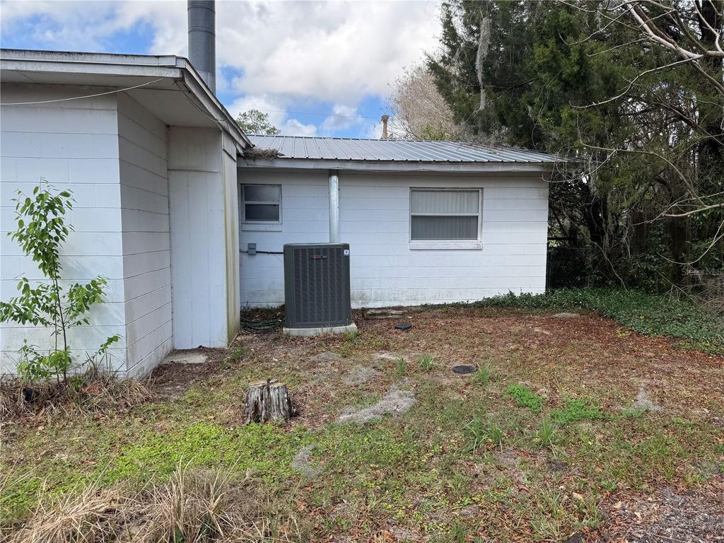 Image 20 of property listing at 11603 OSAGE ROAD, Dunnellon, FL 34431