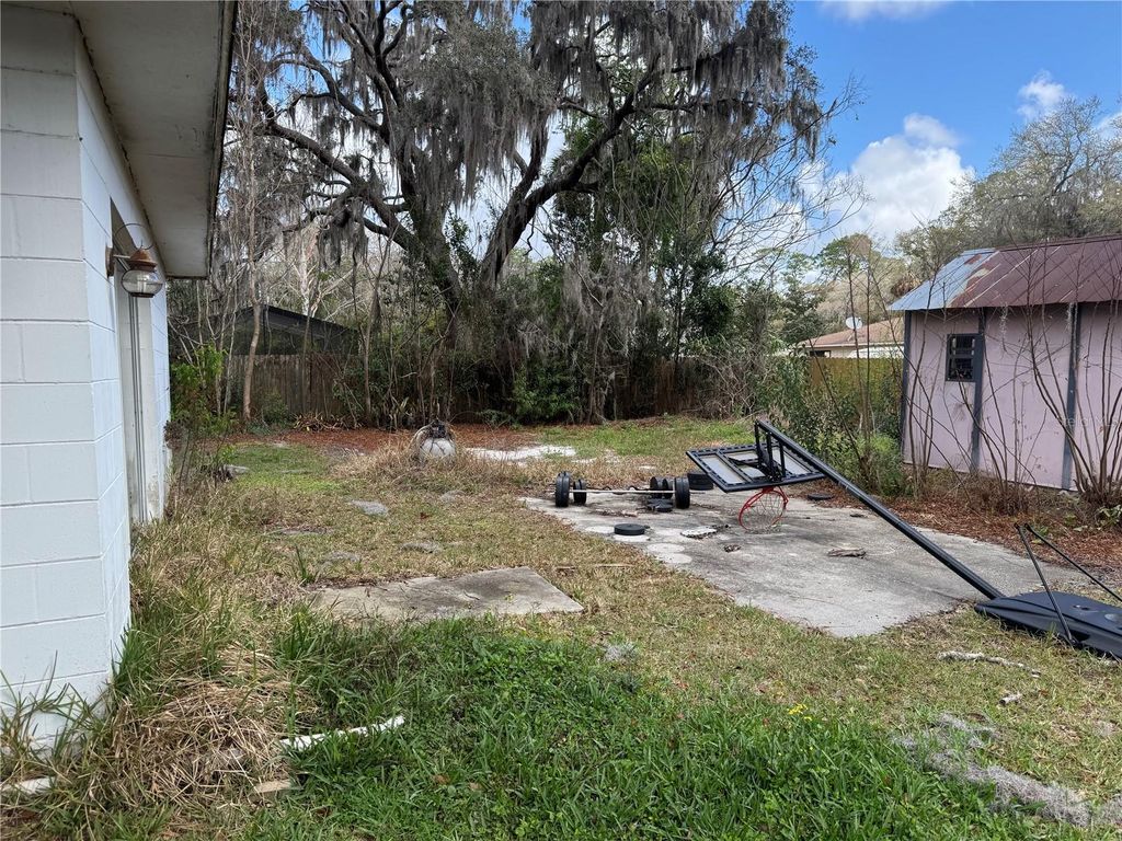 Image 21 of property listing at 11603 OSAGE ROAD, Dunnellon, FL 34431