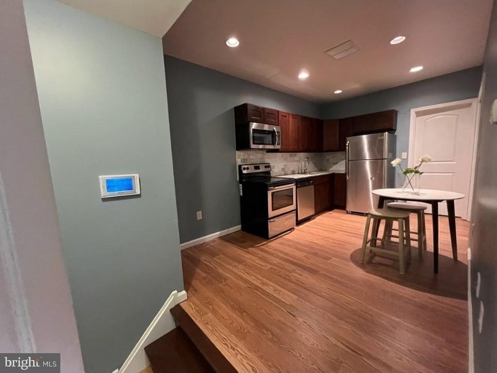 2334 N CARLISLE ST, Philadelphia, PA 19132