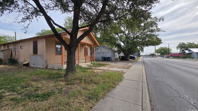 933 Fresno, San Antonio, TX 78201