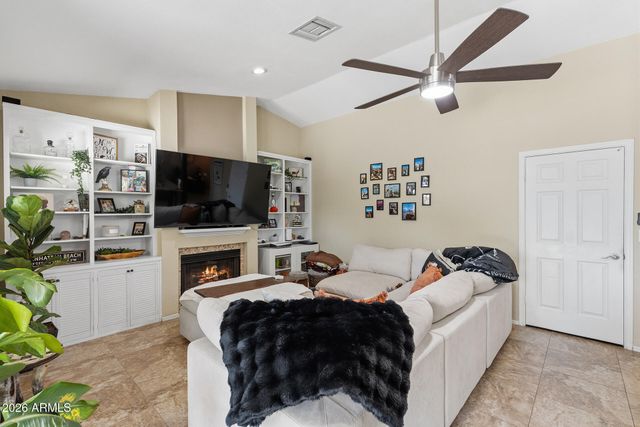 4725 E LE MARCHE Avenue, Phoenix, AZ 85032