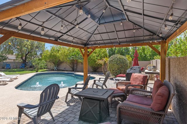 4725 E LE MARCHE Avenue, Phoenix, AZ 85032
