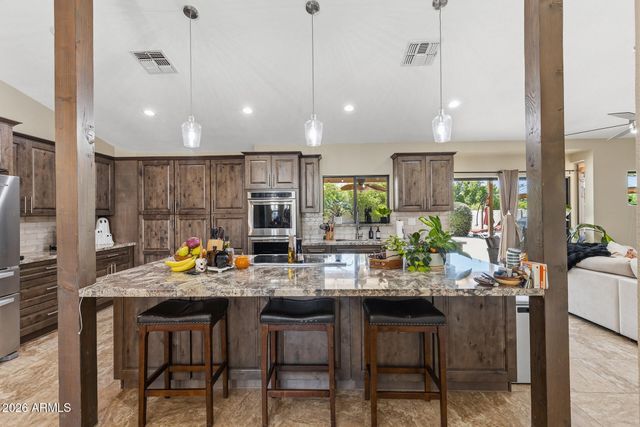 4725 E LE MARCHE Avenue, Phoenix, AZ 85032