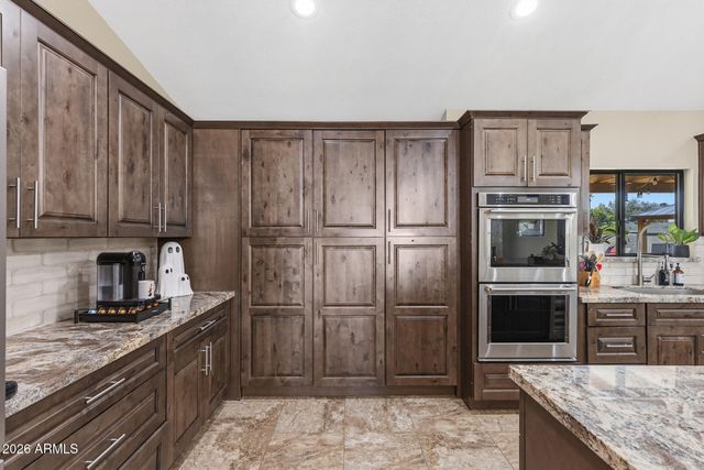 4725 E LE MARCHE Avenue, Phoenix, AZ 85032