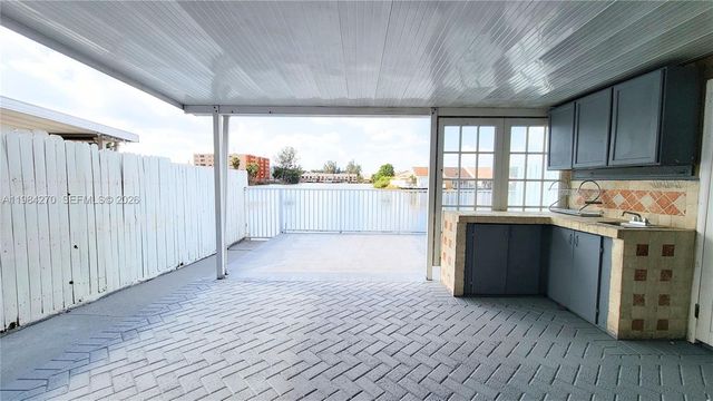 5320 W 26th Ave 108, Hialeah, FL 33016