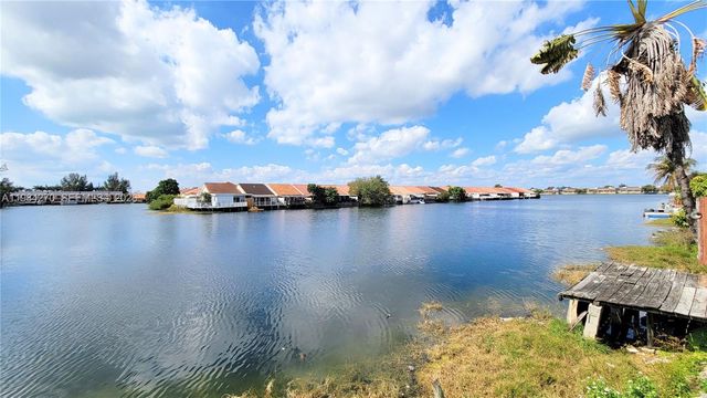 5320 W 26th Ave 108, Hialeah, FL 33016