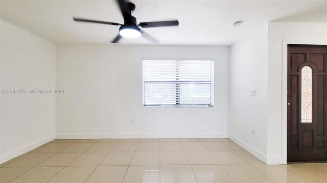 5320 W 26th Ave 108, Hialeah, FL 33016