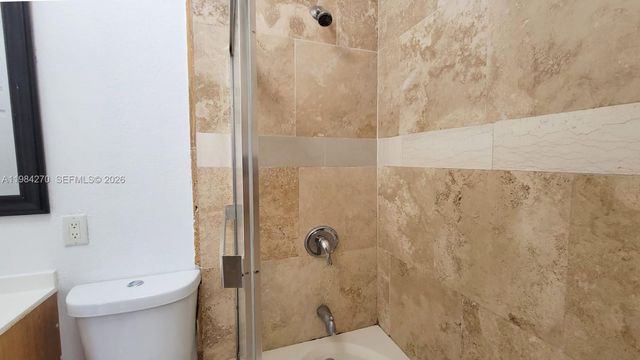 5320 W 26th Ave 108, Hialeah, FL 33016