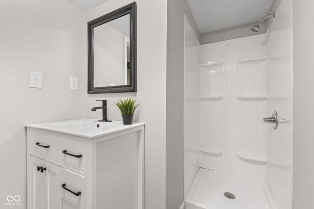 111 W Southern Avenue, Indianapolis, IN 46225