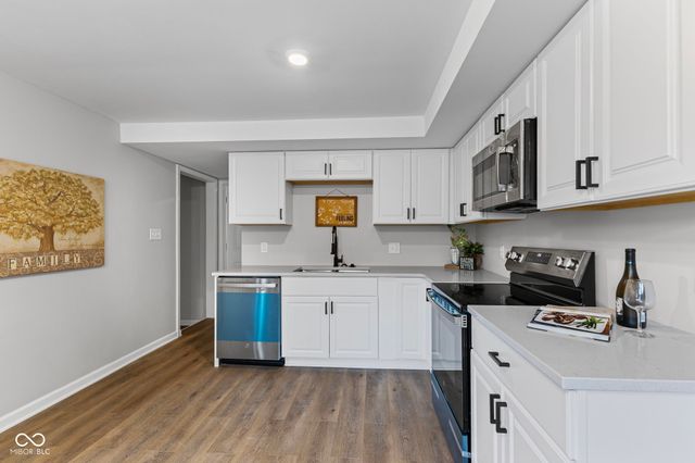 111 W Southern Avenue, Indianapolis, IN 46225