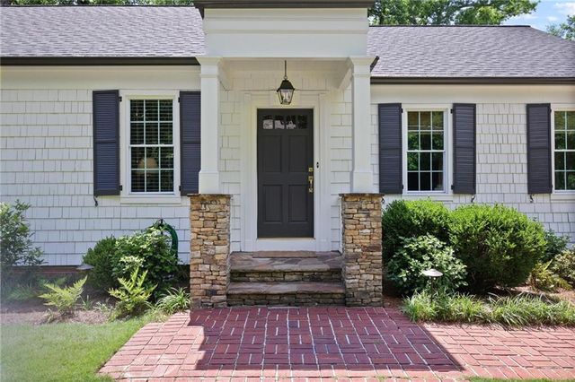 1026 Northcliffe Drive NW, Atlanta, GA 30318