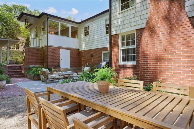 1026 Northcliffe Drive NW, Atlanta, GA 30318