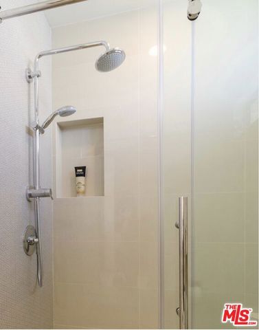 833 OCEAN Avenue 303, Santa Monica, CA 90403