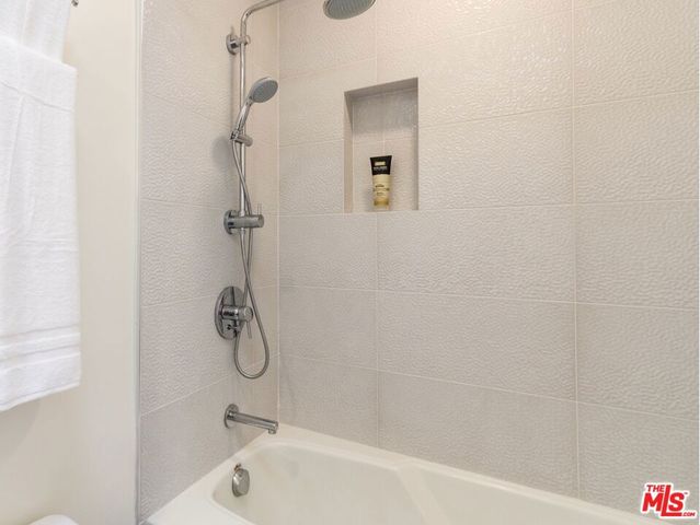 833 OCEAN Avenue 303, Santa Monica, CA 90403
