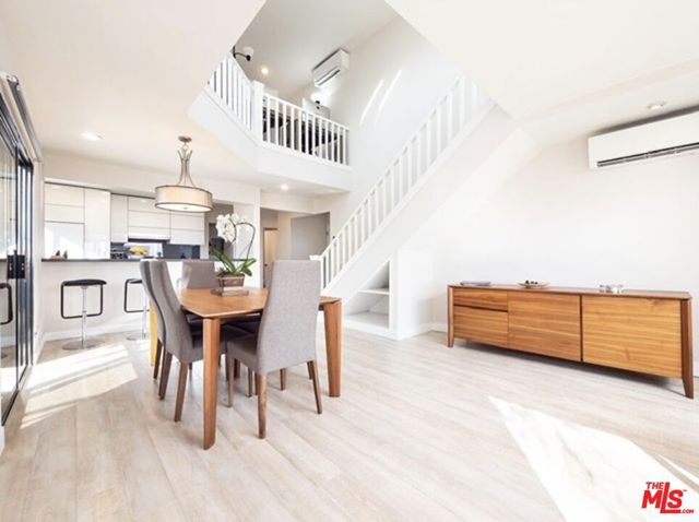 833 OCEAN Avenue 303, Santa Monica, CA 90403