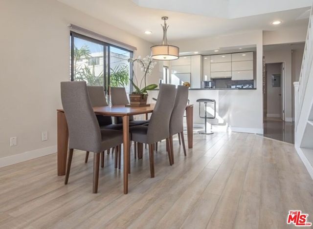 833 OCEAN Avenue 303, Santa Monica, CA 90403