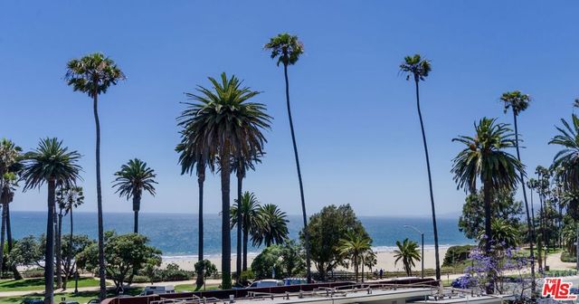 833 OCEAN Avenue 303, Santa Monica, CA 90403