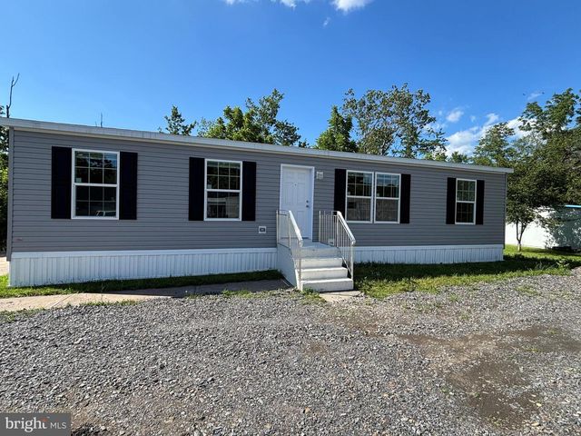 26 SAMMY'S MOBILE HOME PARK RD, Schuylkill Haven, PA 17972