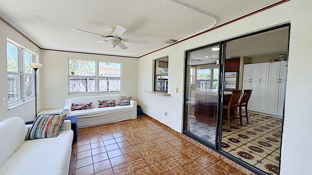 411 SE 4th Street, Dania Beach, FL 33004