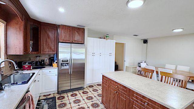 411 SE 4th Street, Dania Beach, FL 33004