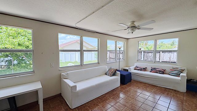 411 SE 4th Street, Dania Beach, FL 33004