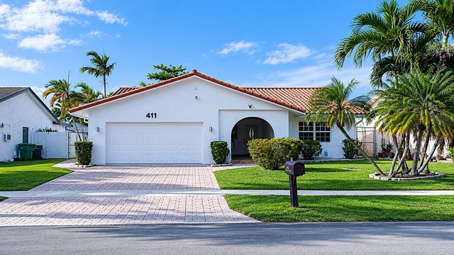 411 SE 4th Street, Dania Beach, FL 33004
