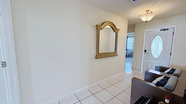 411 SE 4th Street, Dania Beach, FL 33004