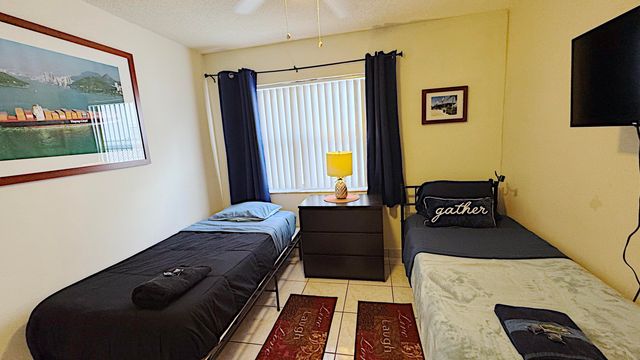 411 SE 4th Street, Dania Beach, FL 33004