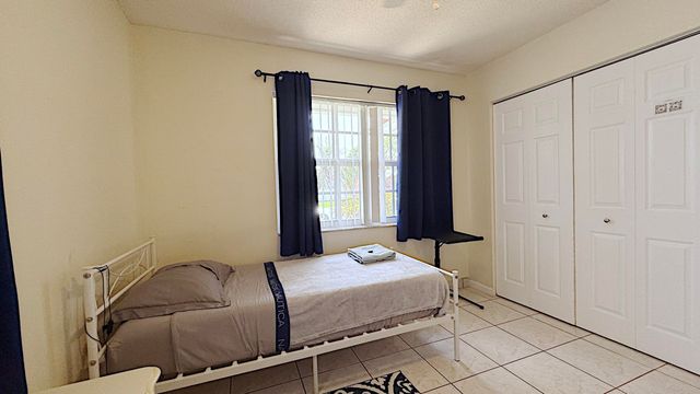 411 SE 4th Street, Dania Beach, FL 33004