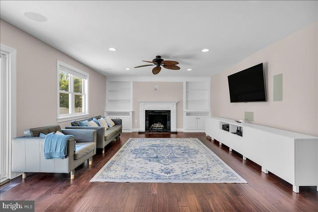 201 SANDRINGHAM RD, Cherry Hill, NJ 08003