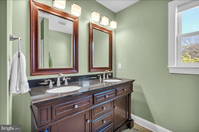 201 SANDRINGHAM RD, Cherry Hill, NJ 08003