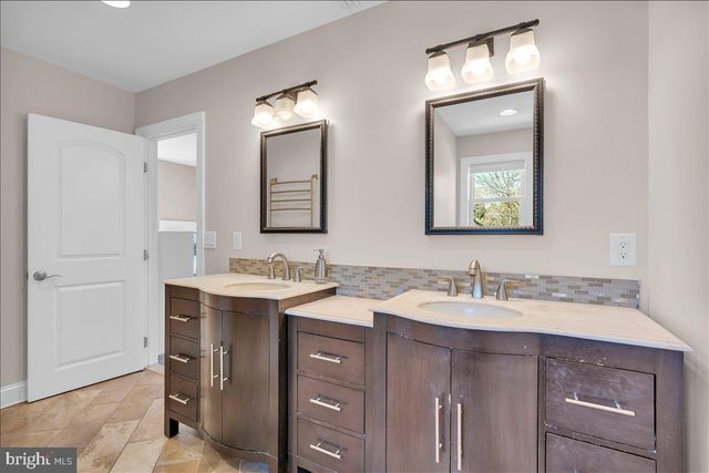 201 SANDRINGHAM RD, Cherry Hill, NJ 08003